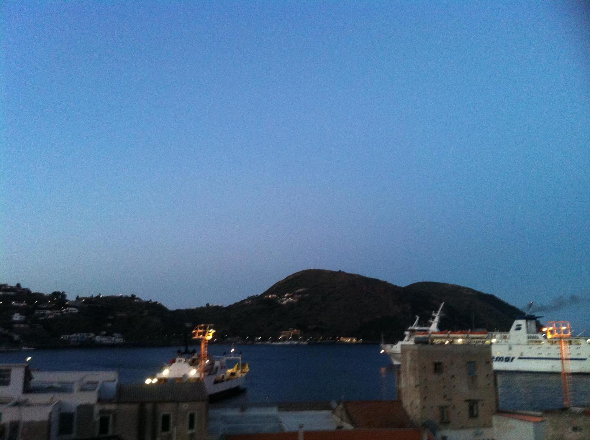 Lo Nardo Accommodation Lipari  Exterior foto